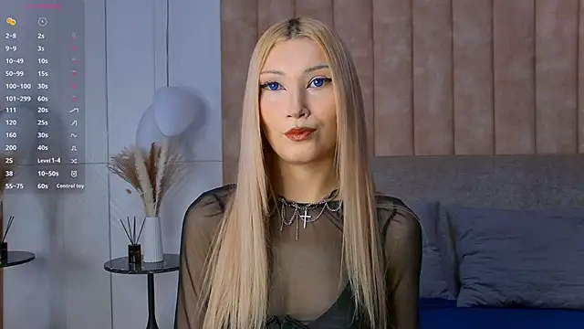 CarolReeves online show from October 16, 2025, 6:03 am