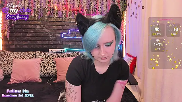 EmmyBunny online show from January 13, 2025, 3:47 pm