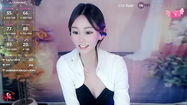 Aimee-520 online show from January 8, 2025, 4:00 pm