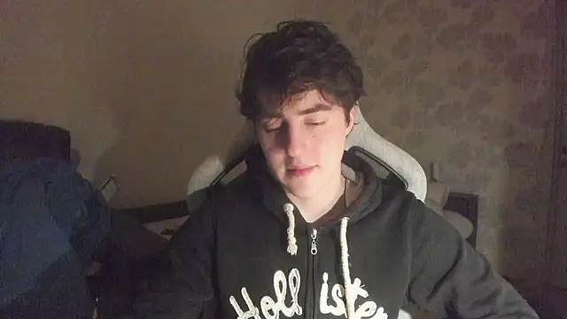 Knuckles17 online show from April 27, 2026, 6:06 pm