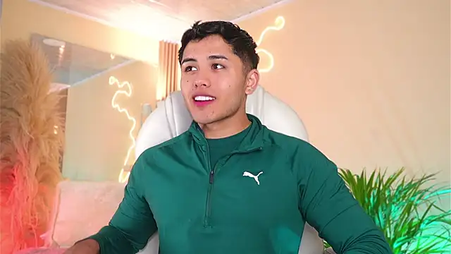 MatiasKorn online show from April 13, 2026, 3:12 am