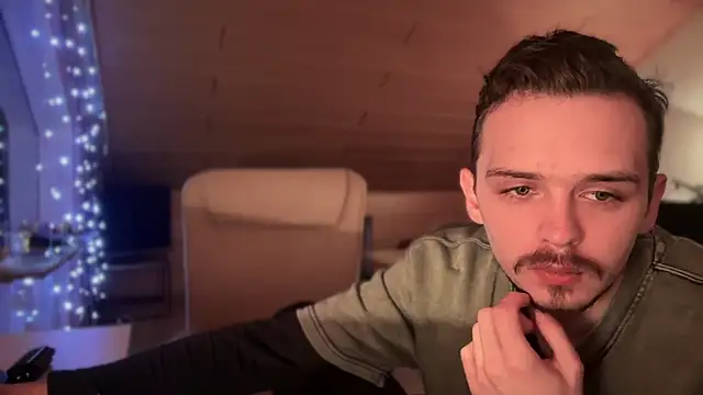 naked psy online show from January 12, 2025, 4:00 am