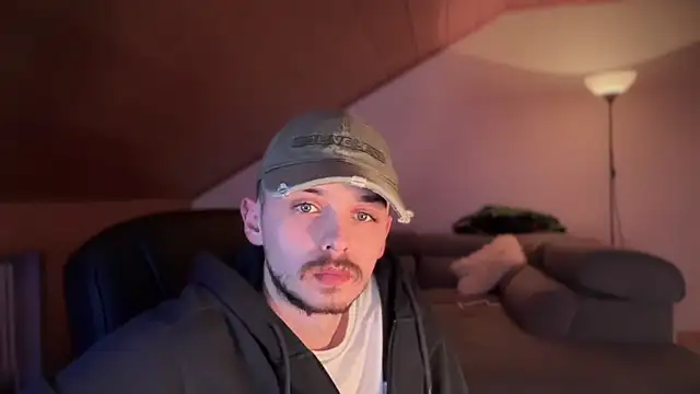 naked psy online show from February 4, 2025, 12:29 am