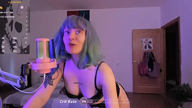 cyber whore  online show from September 17, 2025, 3:24 pm