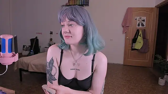 cyber whore  online show from October 16, 2025, 1:56 pm