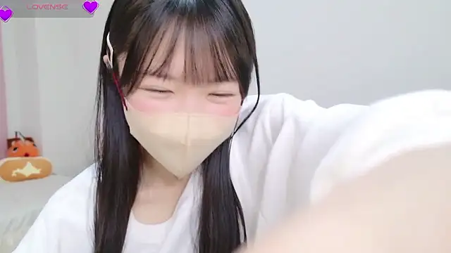 anchan  online show from November 3, 2025, 1:01 pm