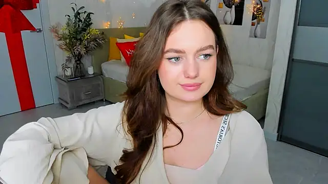 MiracleCurly online show from February 11, 2025, 10:07 pm