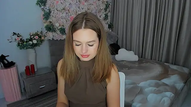 MiracleCurly online show from September 11, 2025, 6:08 pm