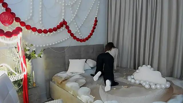 MiracleCurly online show from February 7, 2026, 10:19 am