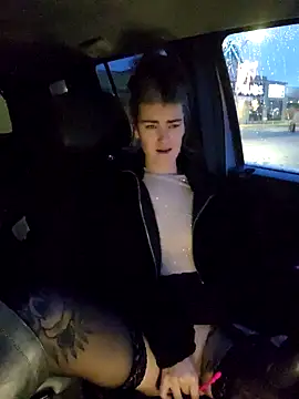 Snapshot of Lilmissvyx chatting on January 2, 2025, 3:40 pm Lilmissvyx online show from January 2, 2025, 3:40 pm