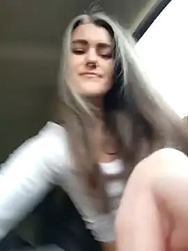 Snapshot of Lilmissvyx chatting on January 13, 2025, 4:41 pm Lilmissvyx online show from January 13, 2025, 4:41 pm