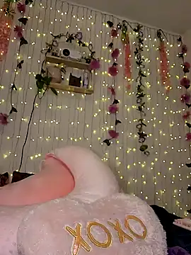 Snapshot of Lilmissvyx chatting on January 21, 2025, 4:05 pm Lilmissvyx online show from January 21, 2025, 4:05 pm