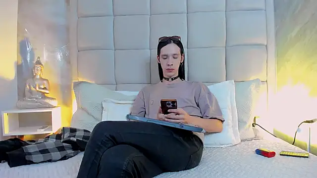 Hecatee 77 online show from November 11, 2025, 7:58 pm