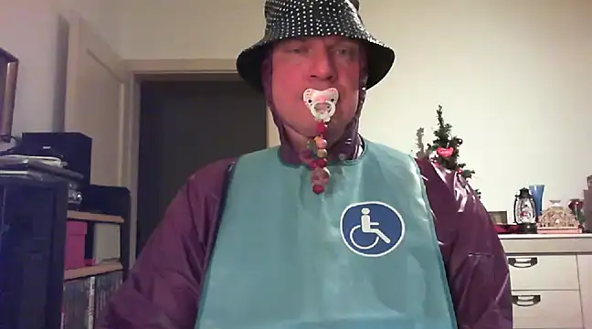 Snapshot of svetlanatrans chatting on February 21, 2025, 7:32 pm svetlanatrans online show from February 21, 2025, 7:32 pm