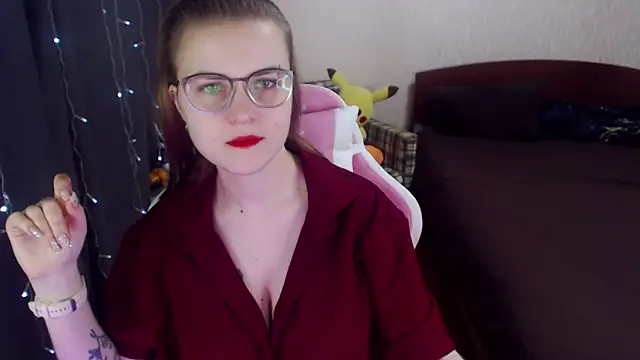 MissBrightShine online show from February 13, 2025, 9:51 am