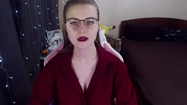 MissBrightShine online show from February 14, 2025, 9:45 am