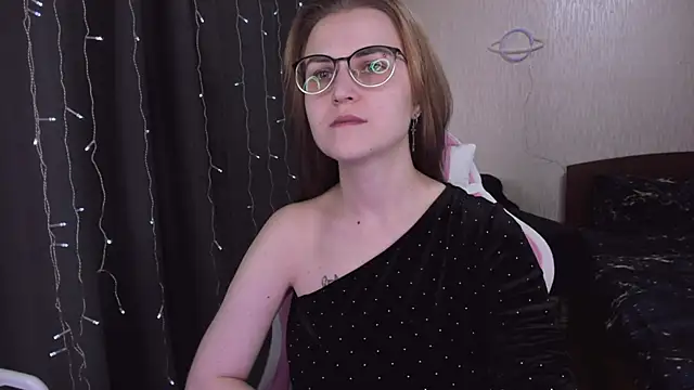 MissBrightShine online show from February 22, 2025, 10:18 am