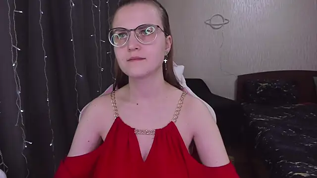 MissBrightShine online show from March 4, 2025, 2:10 pm