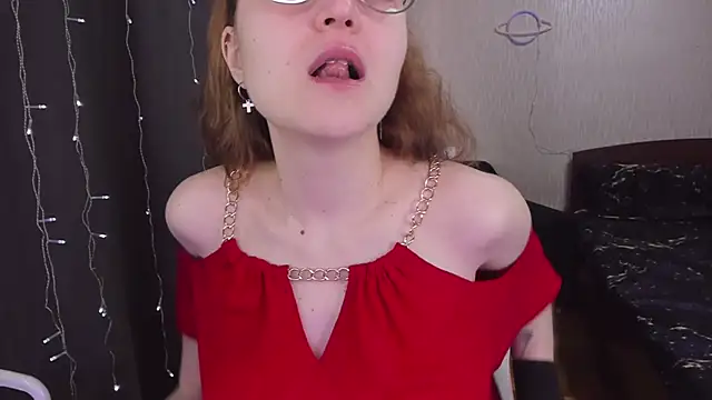 MissBrightShine online show from March 16, 2025, 8:54 am