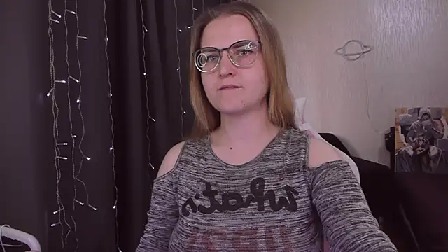 MissBrightShine online show from September 23, 2025, 11:13 am