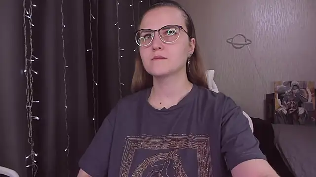 MissBrightShine online show from November 5, 2025, 11:10 am