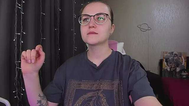 MissBrightShine online show from February 27, 2026, 10:59 am