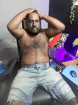 Rayansmith  online show from November 9, 2025, 11:36 pm