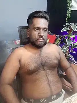 Rayansmith  online show from November 30, 2025, 10:25 pm