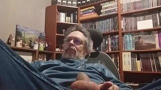 Mandra is a whore online show from November 13, 2025, 10:30 pm