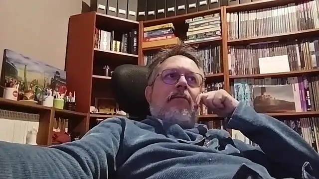 Mandra is a whore online show from December 21, 2025, 10:39 pm