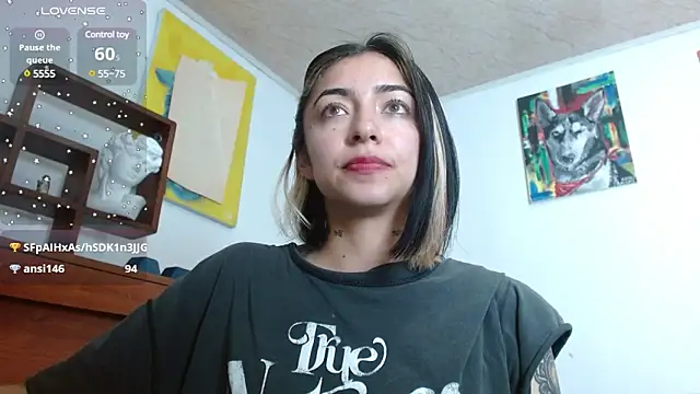 Snapshot of ZoeBakers_ chatting on December 20, 2024, 2:05 pm ZoeBakers  online show from December 20, 2024, 2:05 pm