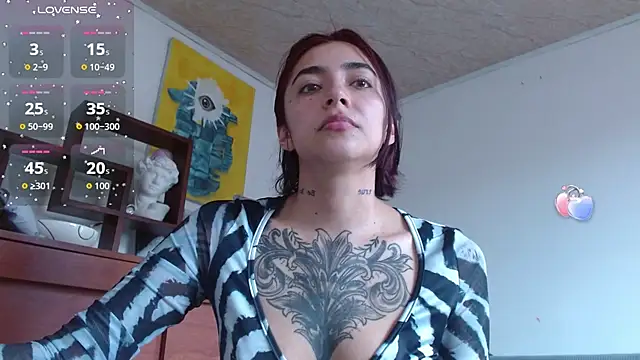 Snapshot of ZoeBakers_ chatting on September 25, 2025, 5:49 pm ZoeBakers  online show from September 25, 2025, 5:49 pm