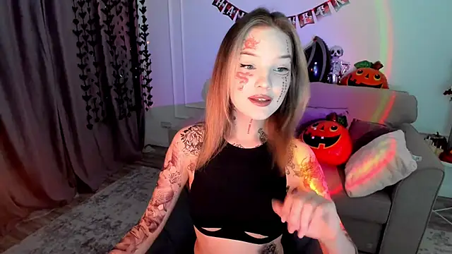 FloweryLove 1 online show from October 31, 2025, 12:39 pm