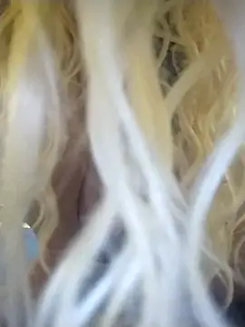 Impression222 online show from March 21, 2025, 4:40 pm