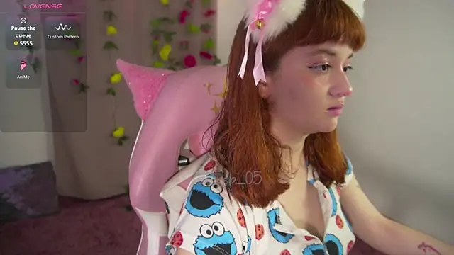 molly russell online show from December 21, 2025, 7:54 pm