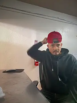 PeterGrandee online show from March 6, 2025, 5:54 pm