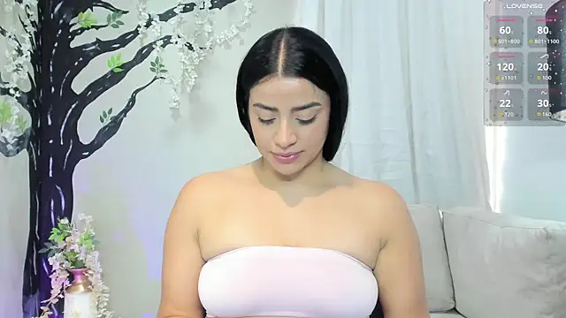 Paula Desousa online show from October 26, 2025, 6:25 pm