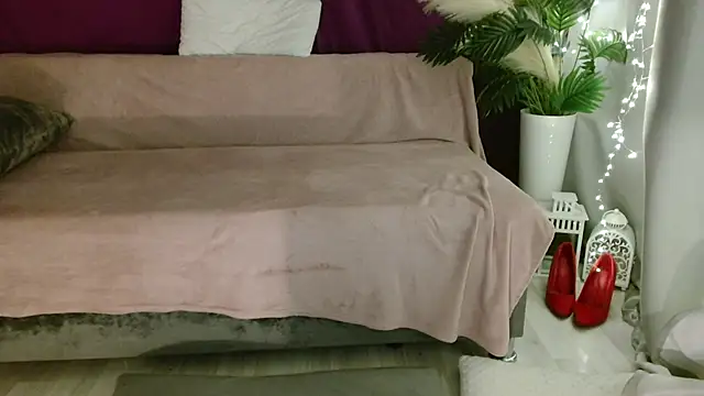 Imcarrieberry online show from October 3, 2025, 2:25 pm