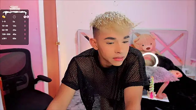 Austin connor  online show from January 5, 2025, 3:53 am