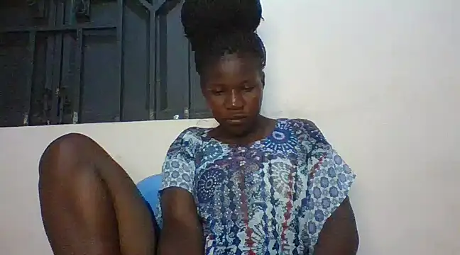 prettychic5 online show from March 12, 2025, 6:11 pm