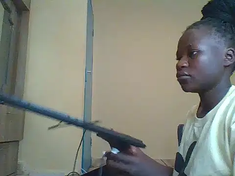 prettychic5 online show from November 25, 2025, 7:52 am