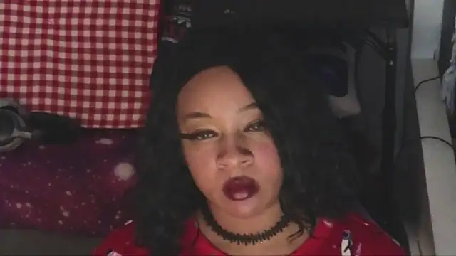 temptressbeauty24 online show from December 8, 2024, 7:43 pm