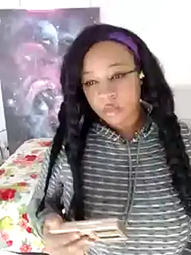 temptressbeauty24 online show from February 11, 2025, 11:44 pm