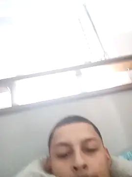 emrehliug12 online show from November 26, 2025, 3:02 pm