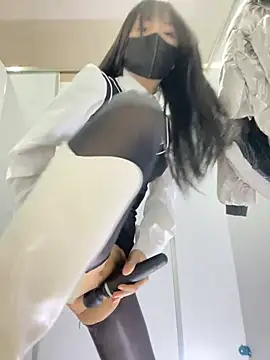 Snapshot of Asia-Lynn chatting on January 5, 2025, 11:37 am Asia-Lynn online show from January 5, 2025, 11:37 am