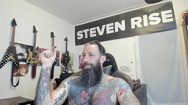 Snapshot of StevenRiseNYC chatting on May 2, 2026, 11:26 am StevenRiseNYC online show from May 2, 2026, 11:26 am