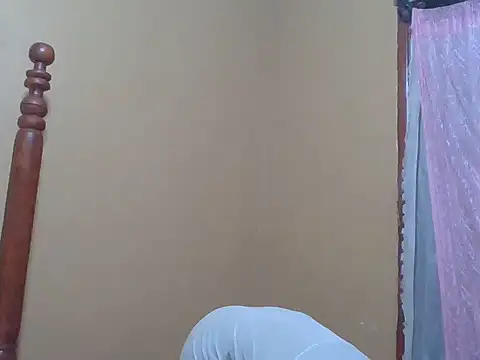 sweetbabra1 online show from September 23, 2025, 4:37 am