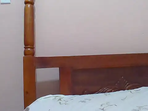 sweetbabra1 online show from April 14, 2026, 5:46 am