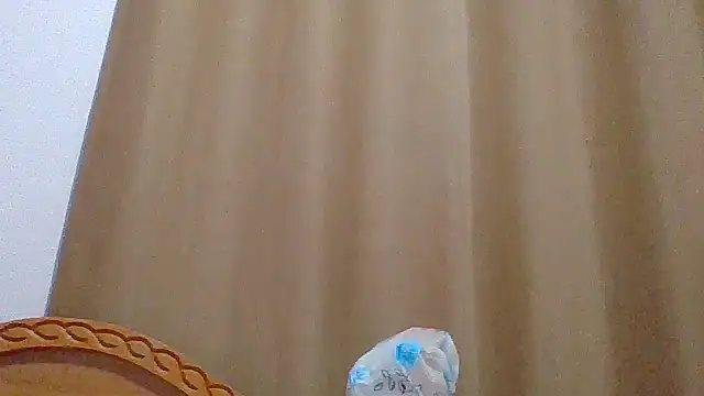 sweet-fancy online show from April 13, 2026, 5:07 pm