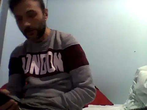 coppiasenzacensura online show from December 18, 2024, 4:06 pm